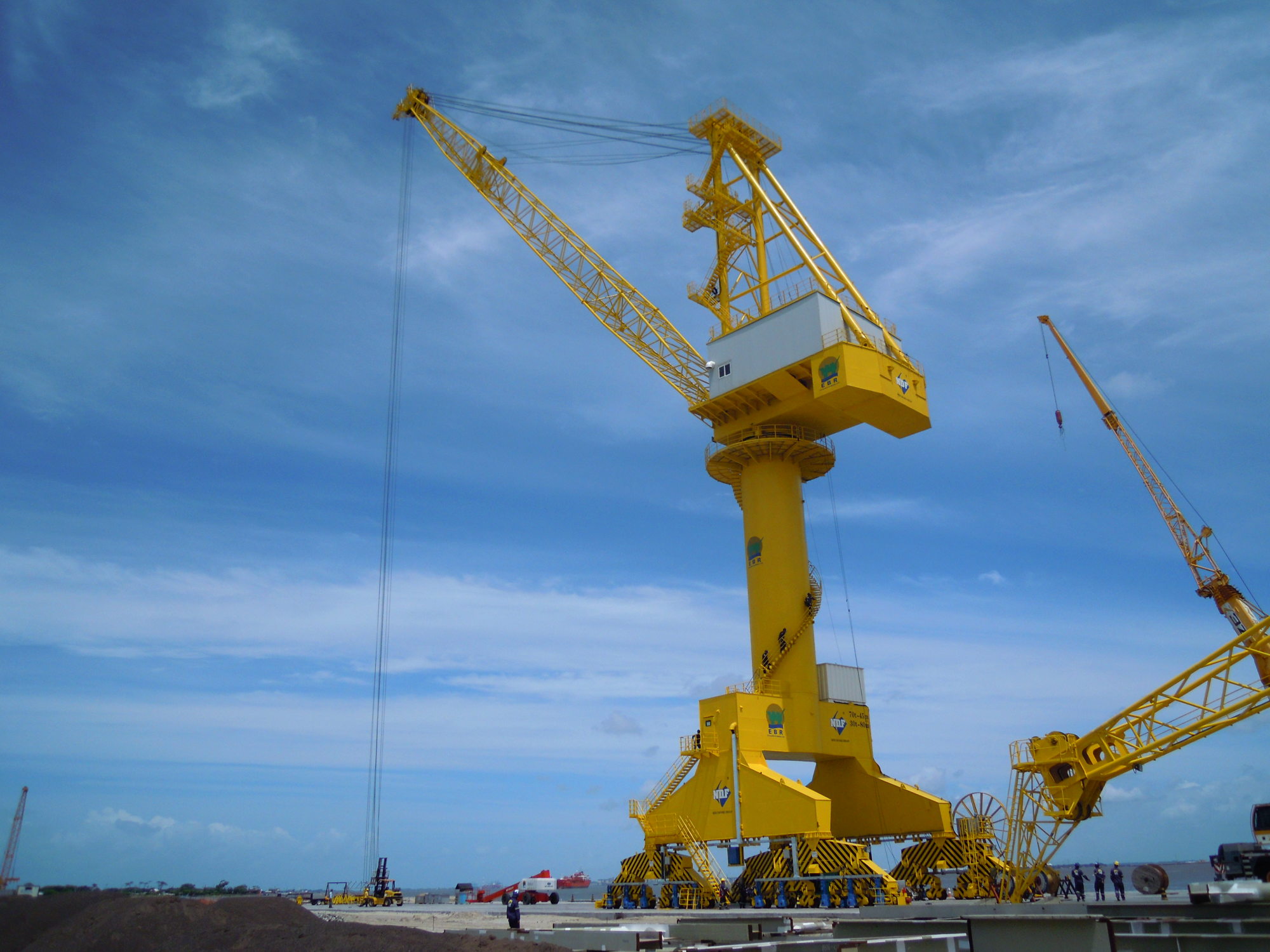 湖北武漢港口門座起重機廠家售后無憂