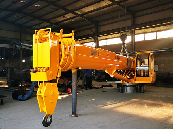 福建三明船用起重機廠家隨船吊吊運能力強      