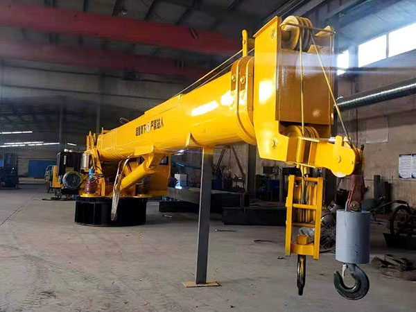 安徽黃山船用起重機廠家液壓回轉吊裝卸能力高