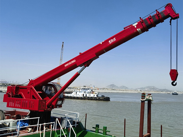 ?江蘇無錫克令吊銷售廠家全液壓柴油克令吊強動力輸出征服復(fù)雜工況